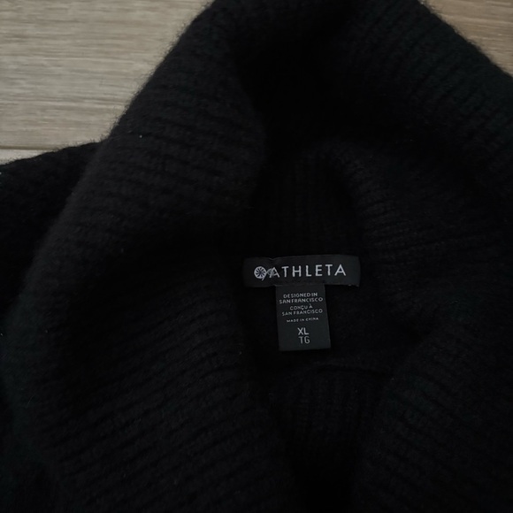 Athleta Women's ALPINE TURTLENECK SWEATER XLarge Black Cashmere Wool Blend - Picture 4 of 6